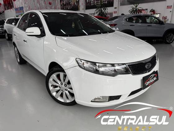 KIA CERATO 1.6 E.221 SEDAN 16V GASOLINA 4P MANUAL
